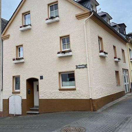 Ferienhaus Am Fallertor Alken Esterno foto